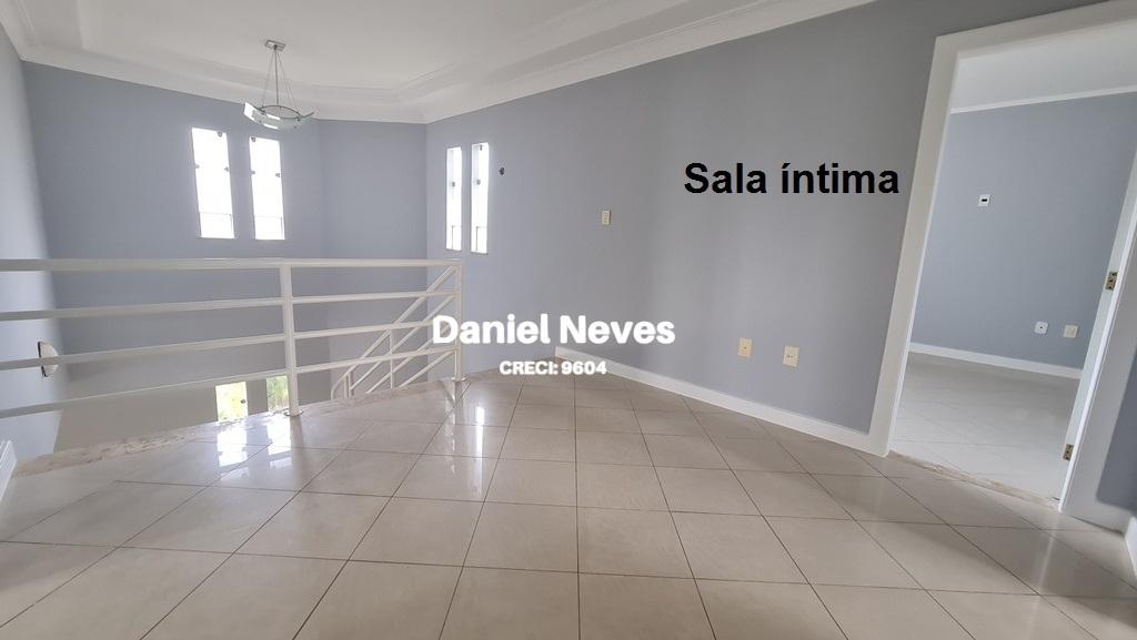 Casa de Condomínio à venda com 4 quartos, 300m² - Foto 19