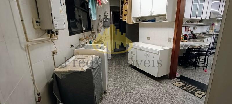 Apartamento à venda com 4 quartos, 200m² - Foto 40