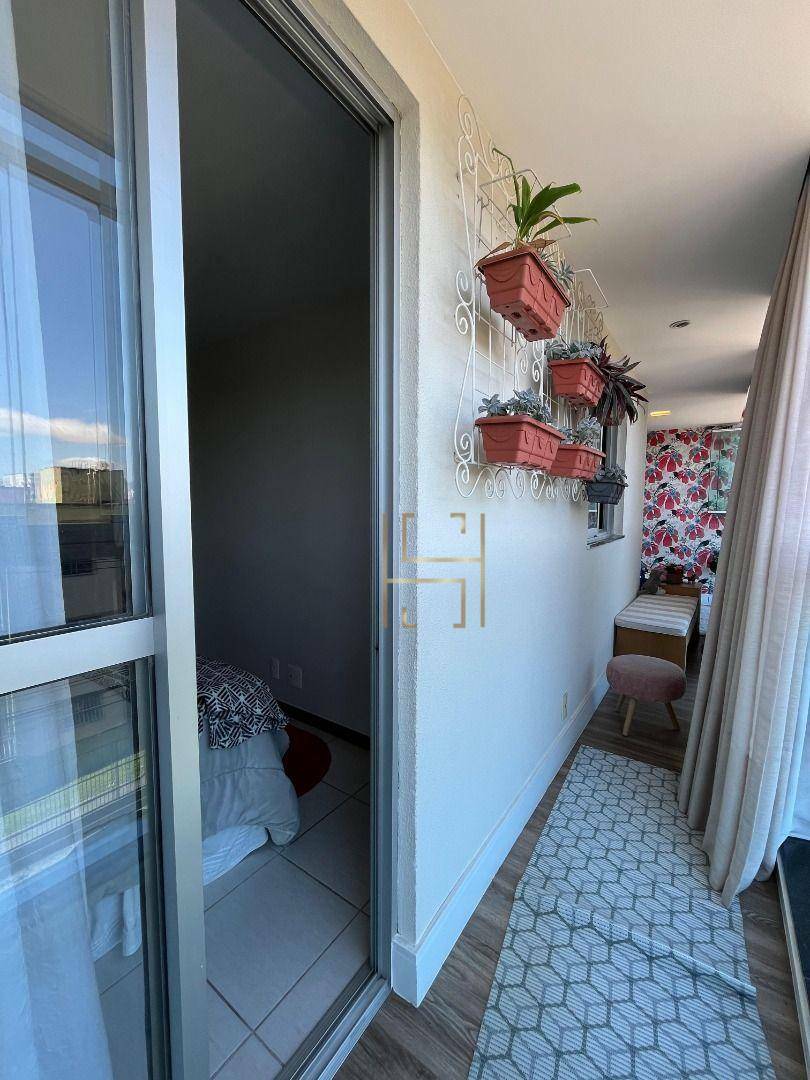 Apartamento à venda com 2 quartos, 77m² - Foto 21