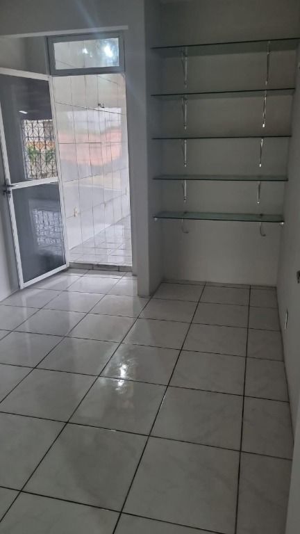 Casa à venda e aluguel com 3 quartos, 128m² - Foto 7