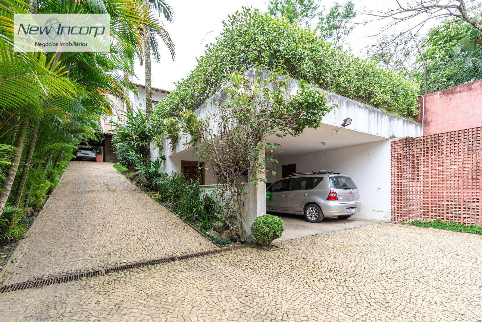 Casa de Condomínio à venda com 4 quartos, 442m² - Foto 1