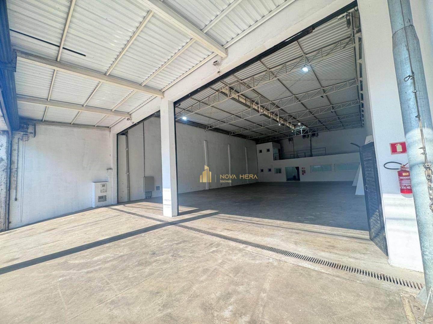 Depósito-Galpão-Armazém à venda e aluguel, 527m² - Foto 1