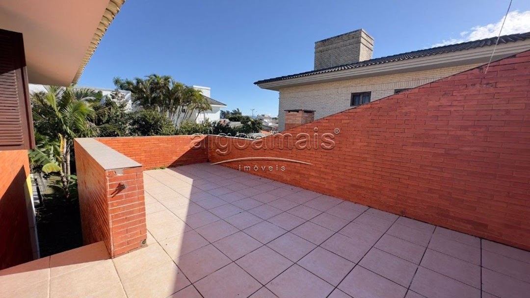 Casa à venda com 4 quartos, 550m² - Foto 7