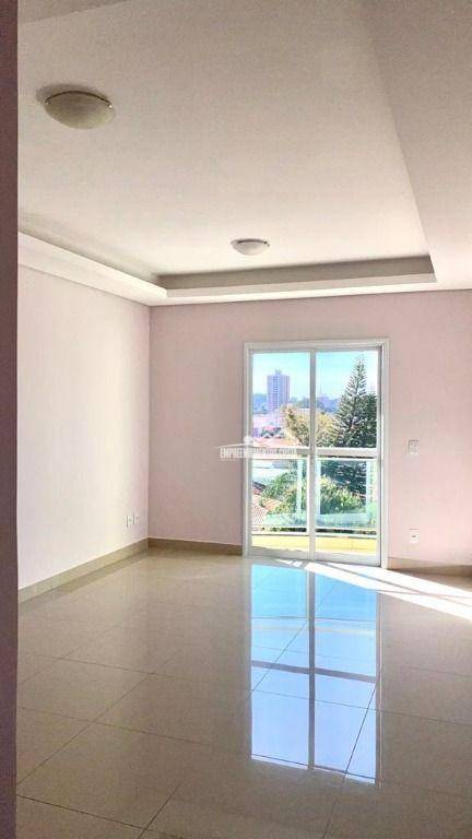 Apartamento à venda com 3 quartos, 85m² - Foto 7