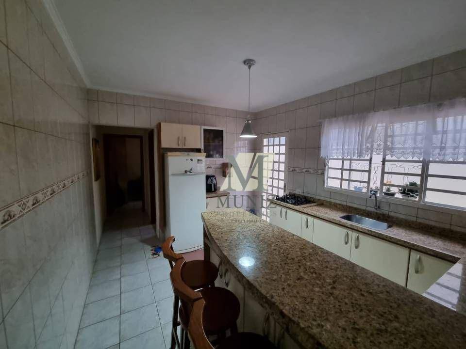 Casa à venda com 2 quartos, 97m² - Foto 13