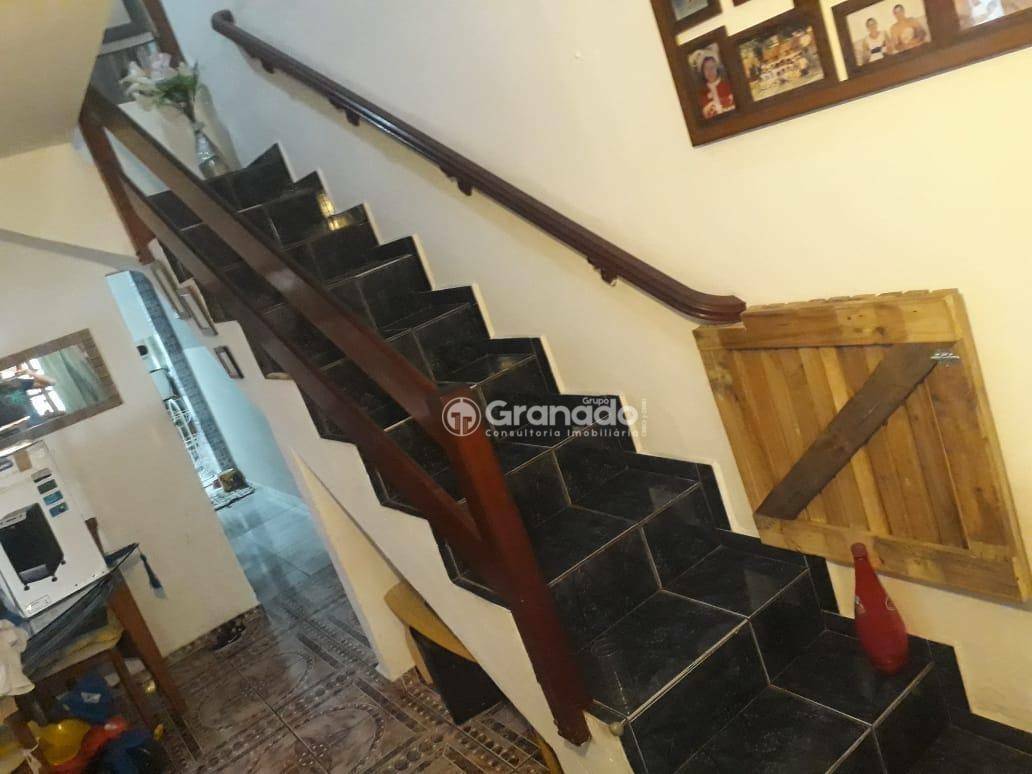 Sobrado à venda com 4 quartos, 82m² - Foto 25