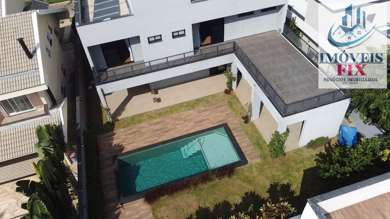 Casa de Condomínio à venda com 5 quartos, 486m² - Foto 1