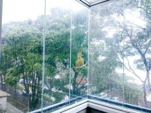 Apartamento à venda com 2 quartos, 70m² - Foto 2