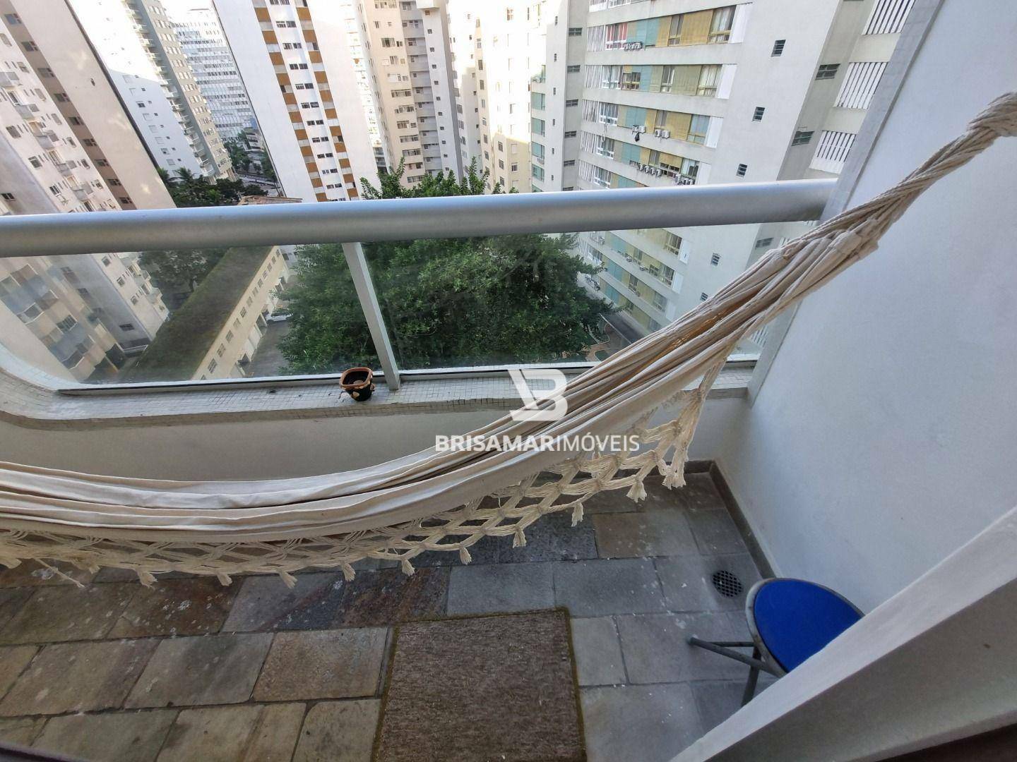 Apartamento à venda com 2 quartos, 75m² - Foto 4