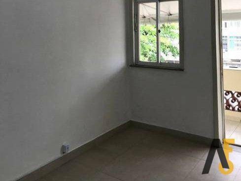 Apartamento à venda com 2 quartos, 52m² - Foto 19