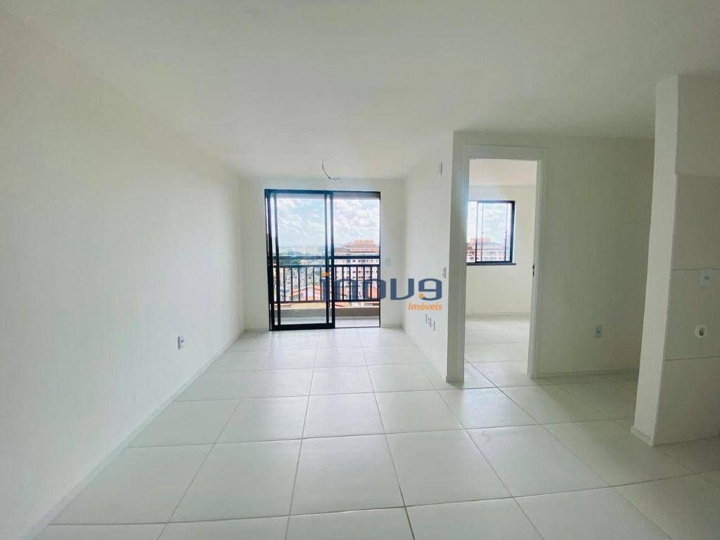 Apartamento à venda com 2 quartos, 46m² - Foto 4