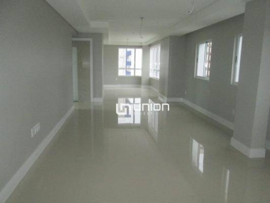 Apartamento à venda com 3 quartos, 136m² - Foto 11