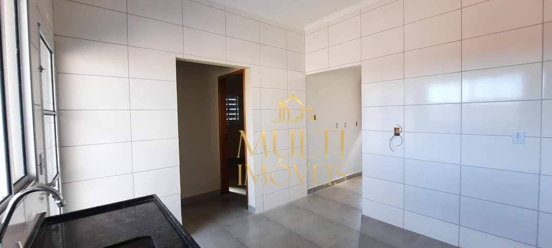 Casa à venda com 2 quartos, 60m² - Foto 10