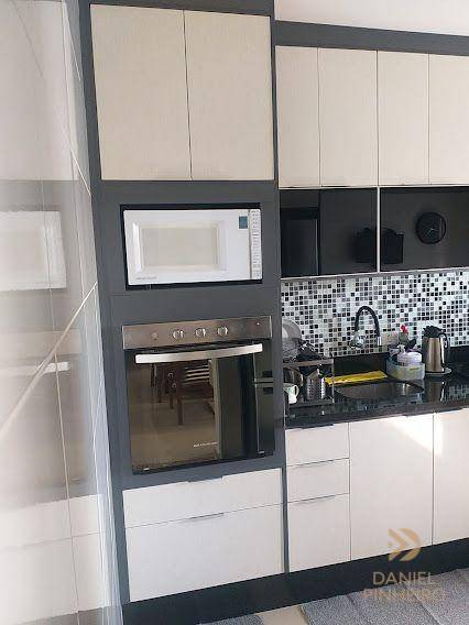 Apartamento à venda com 2 quartos, 65m² - Foto 19