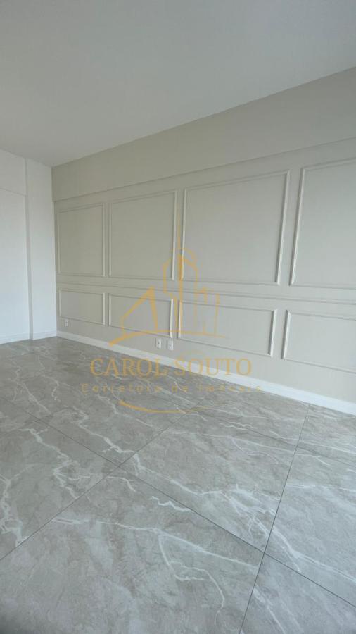 Apartamento à venda com 2 quartos, 82m² - Foto 3