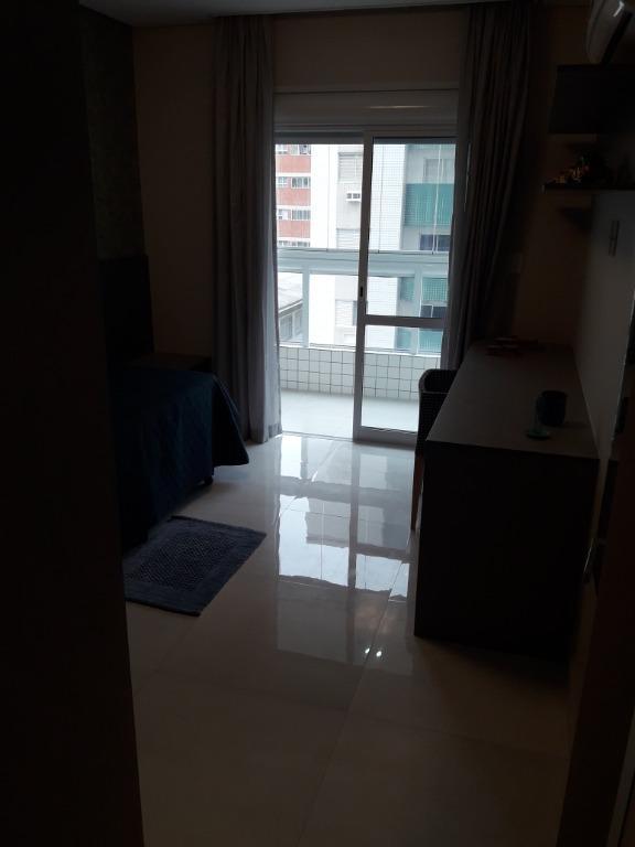 Apartamento à venda com 3 quartos, 134m² - Foto 9