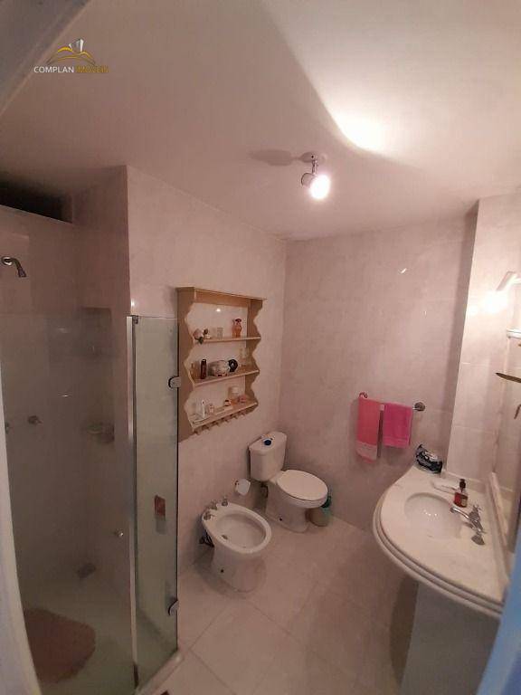 Apartamento à venda com 3 quartos, 150m² - Foto 12