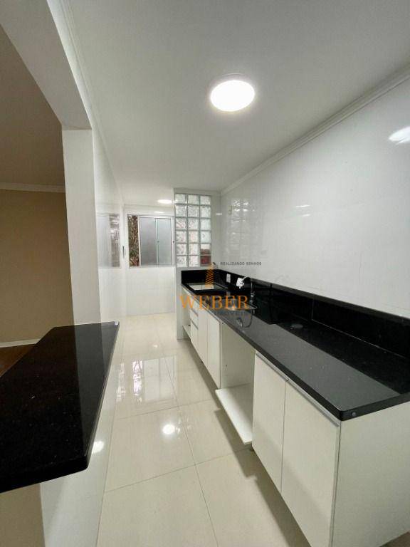 Apartamento à venda com 3 quartos, 68m² - Foto 15