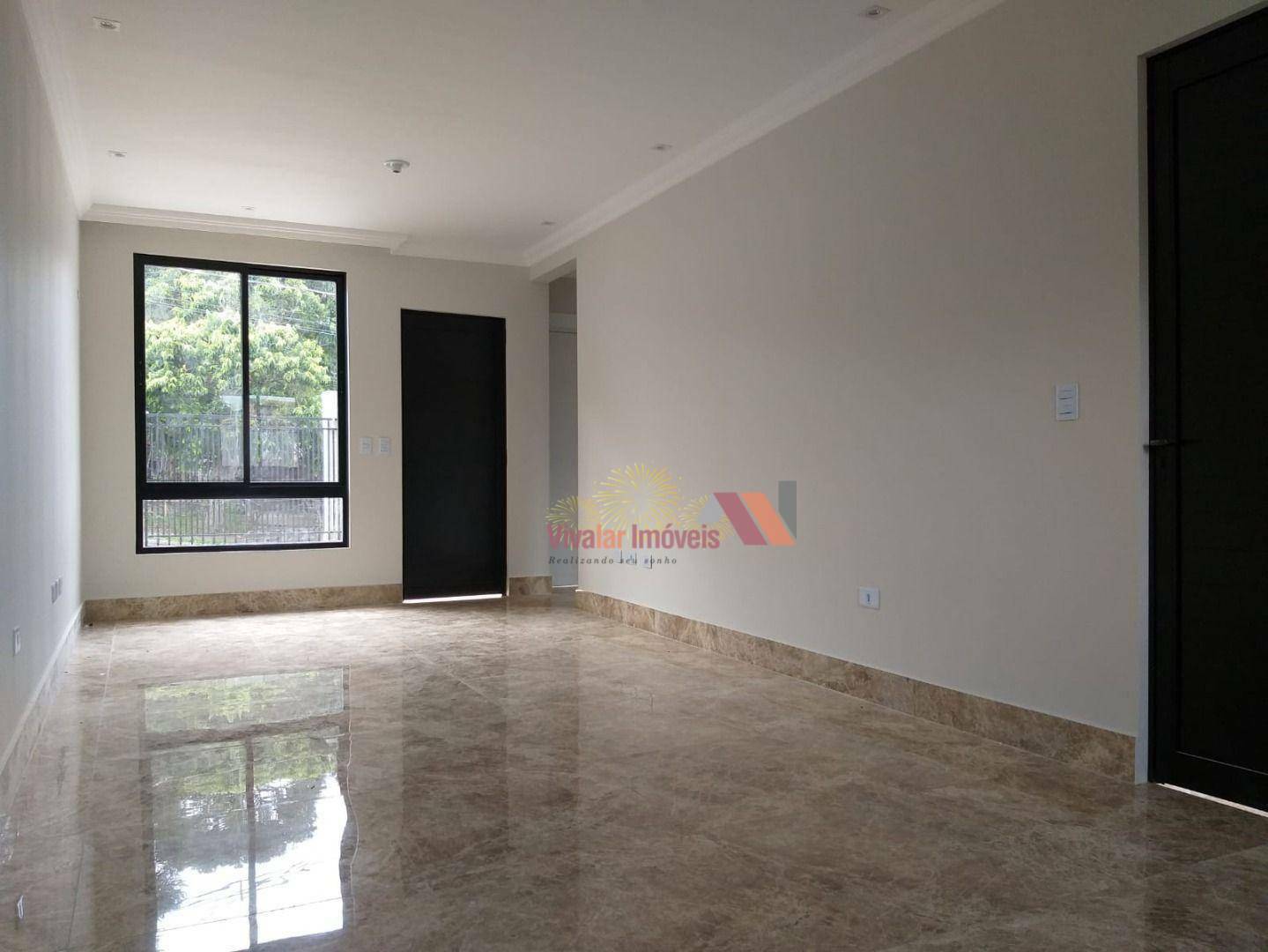 Casa à venda com 3 quartos, 55m² - Foto 5