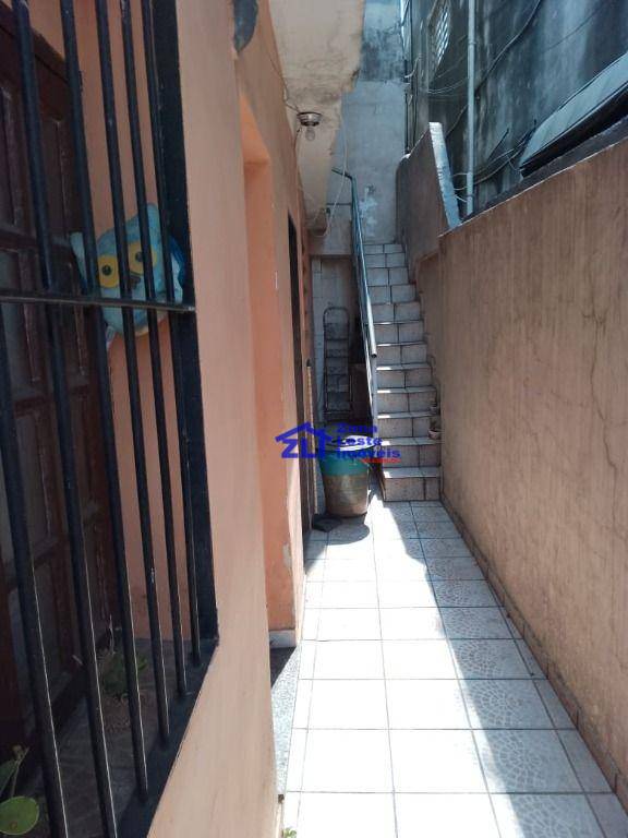 Sobrado à venda com 3 quartos, 100m² - Foto 14