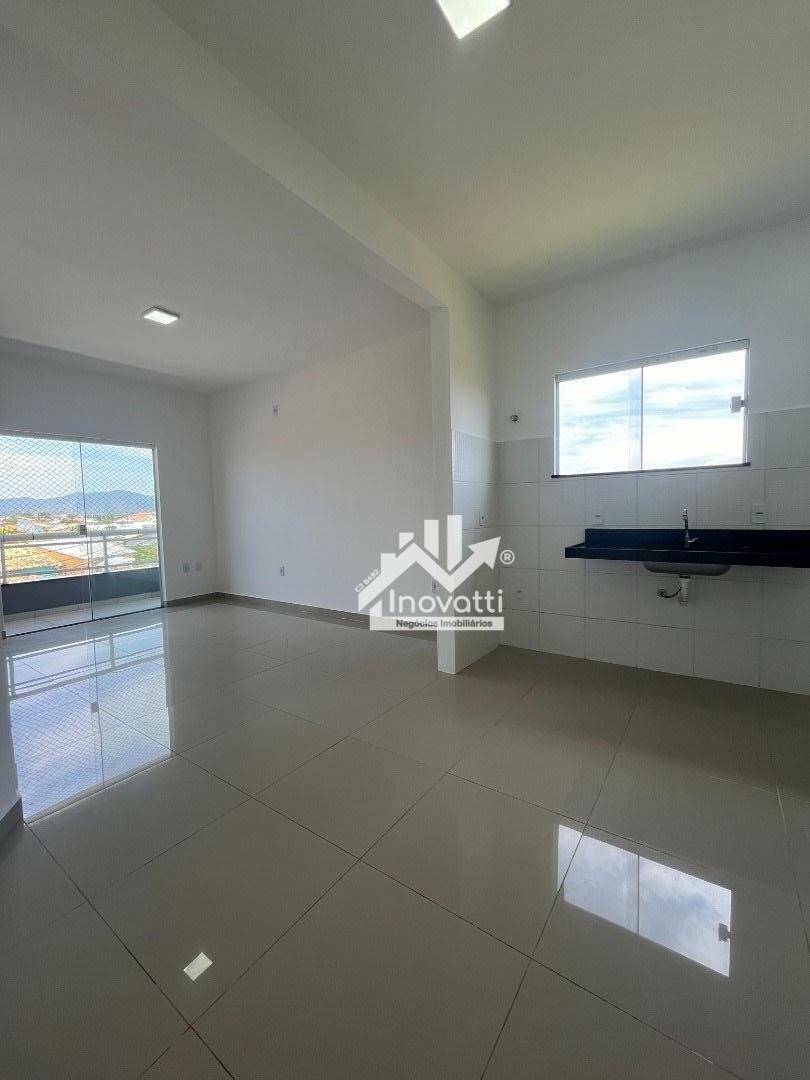 Apartamento à venda com 2 quartos, 60m² - Foto 5