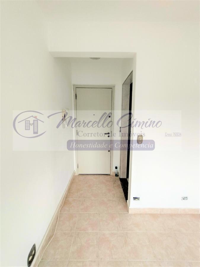 Apartamento à venda com 2 quartos, 75m² - Foto 4