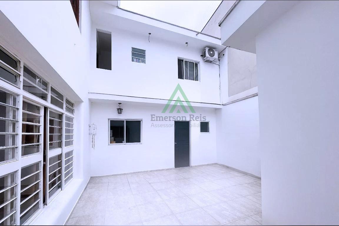 Casa à venda com 4 quartos, 600m² - Foto 3