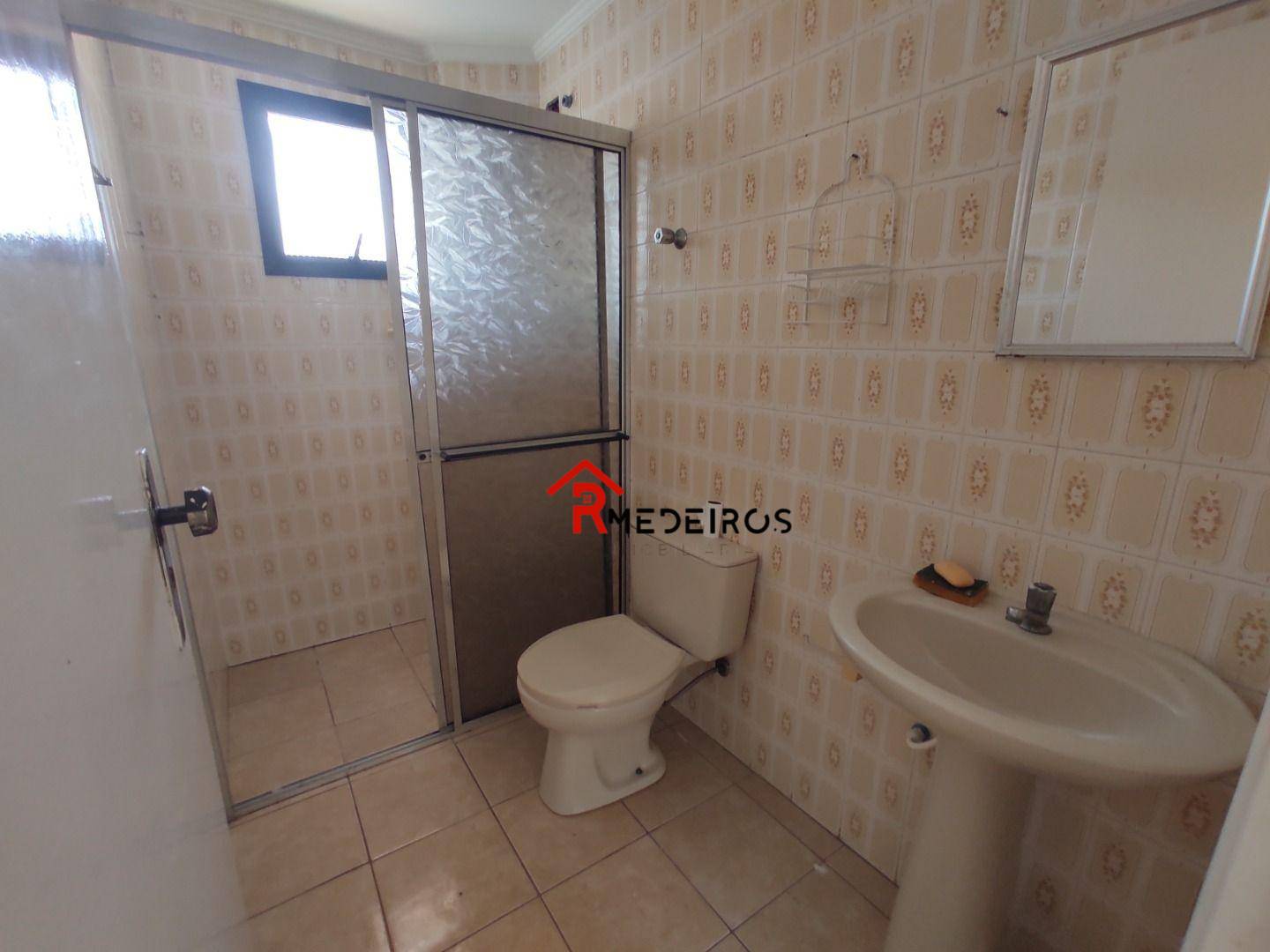 Apartamento à venda com 1 quarto, 45m² - Foto 8