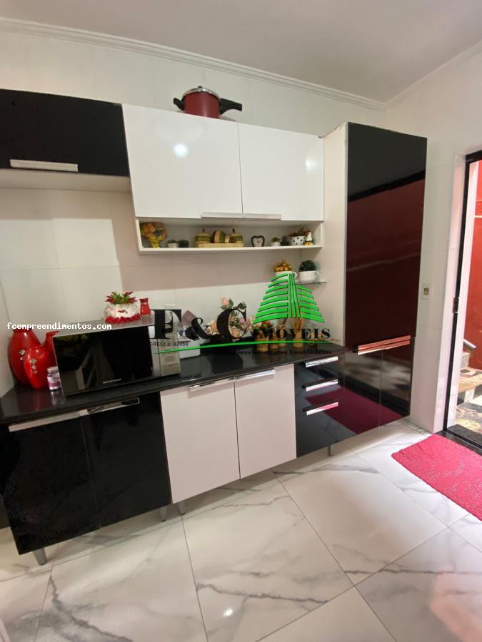 Casa à venda com 3 quartos, 250m² - Foto 12