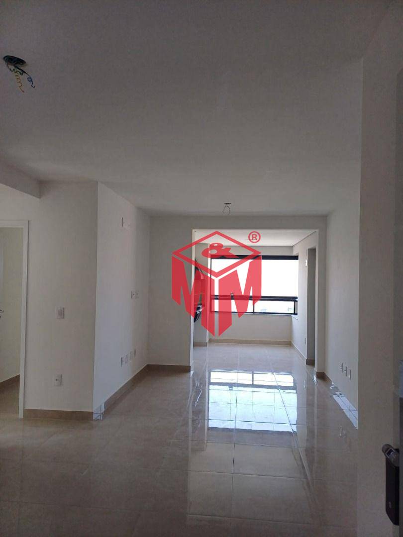 Apartamento à venda com 3 quartos, 117m² - Foto 4