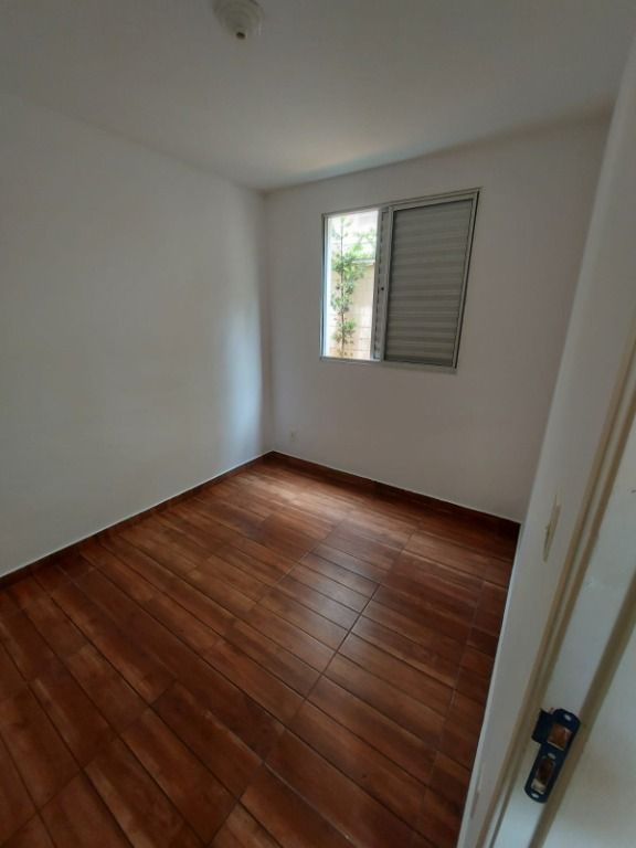 Apartamento para alugar com 2 quartos, 45m² - Foto 7