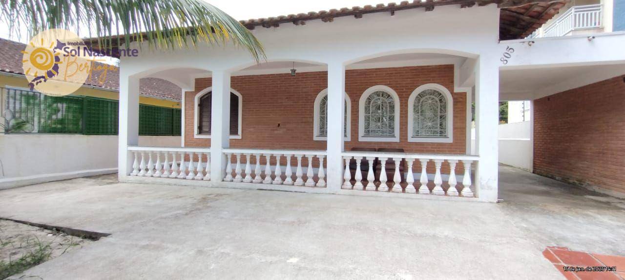 Casa para alugar com 4 quartos, 165m² - Foto 9