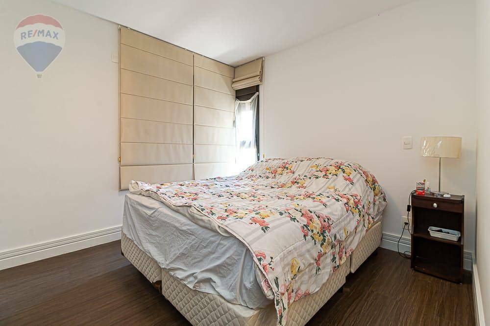 Apartamento à venda com 4 quartos, 155m² - Foto 21