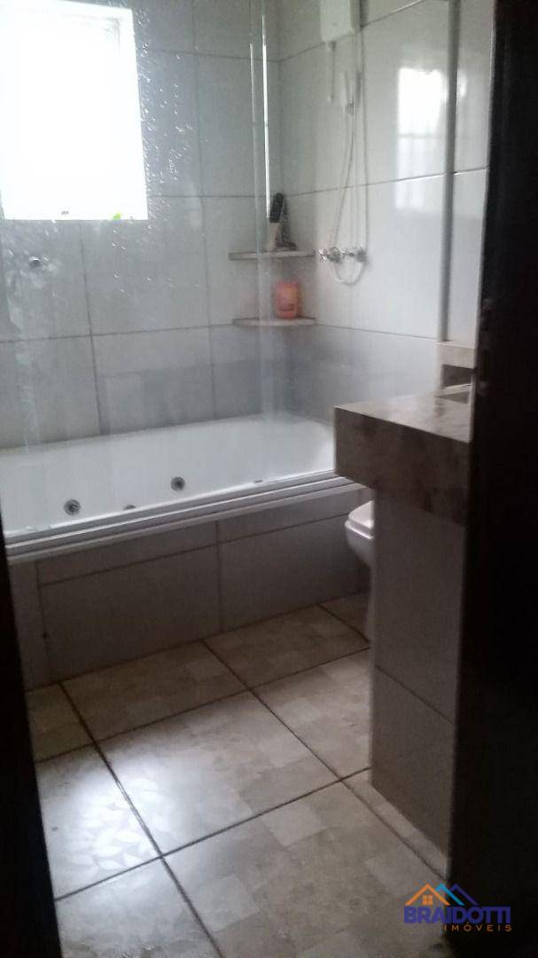 Chácara à venda com 4 quartos, 250m² - Foto 18