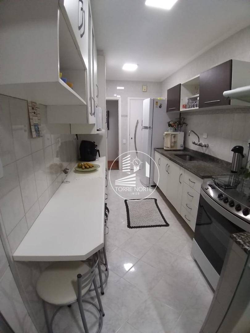 Apartamento à venda com 3 quartos, 83m² - Foto 19