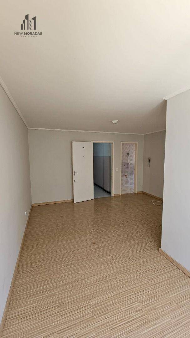 Apartamento à venda com 3 quartos, 53m² - Foto 3