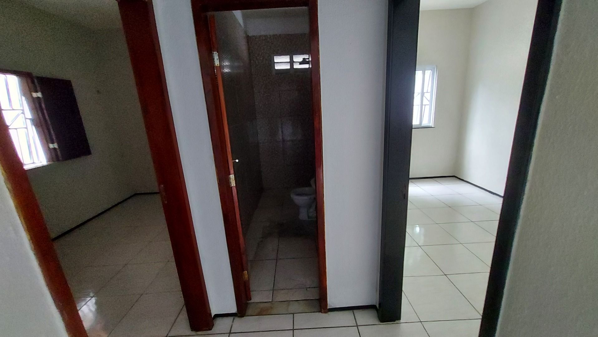 Casa à venda com 2 quartos, 65m² - Foto 9