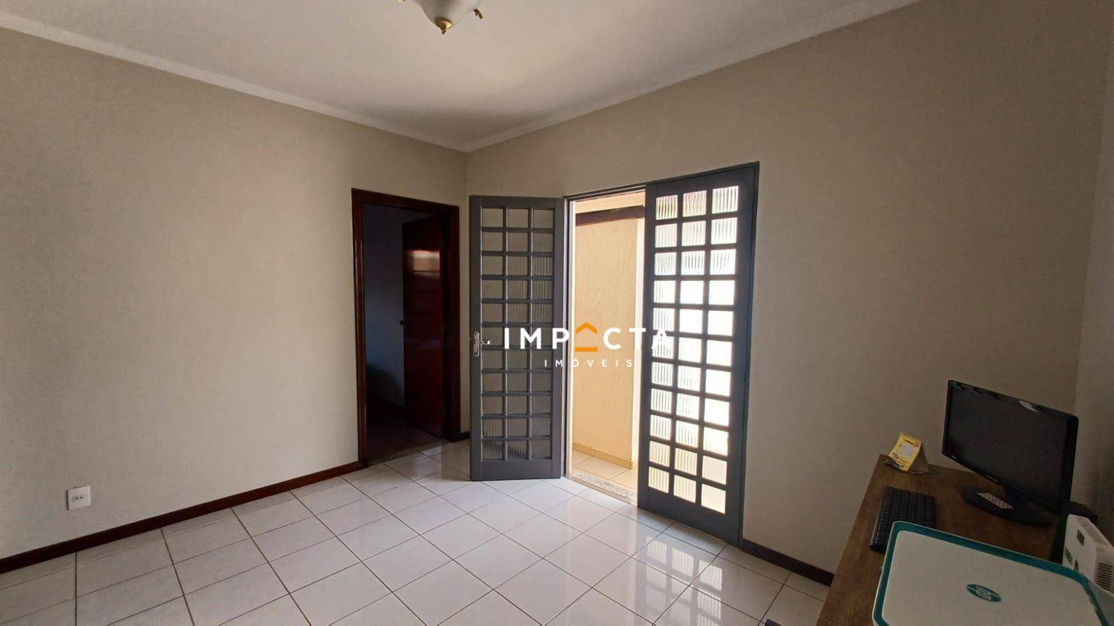 Casa, 3 quartos, 110 m² - Foto 1