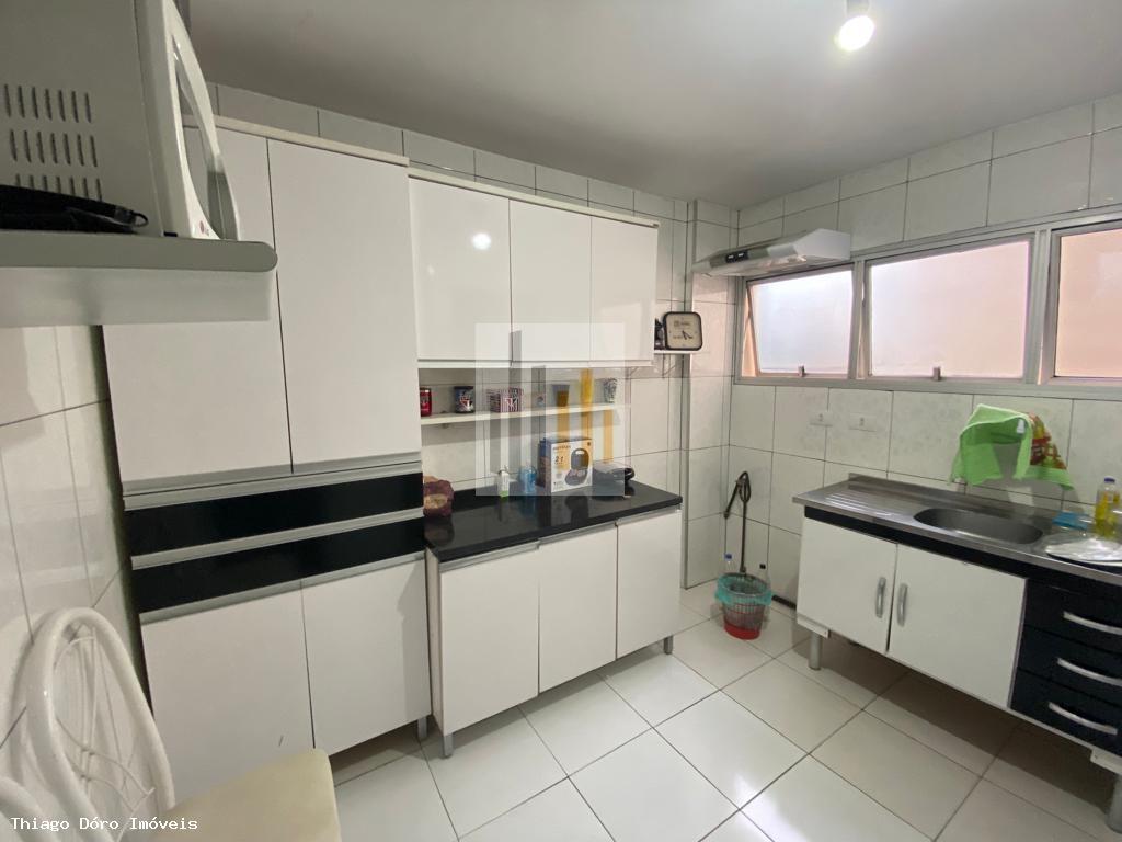 Apartamento à venda com 3 quartos, 70m² - Foto 10