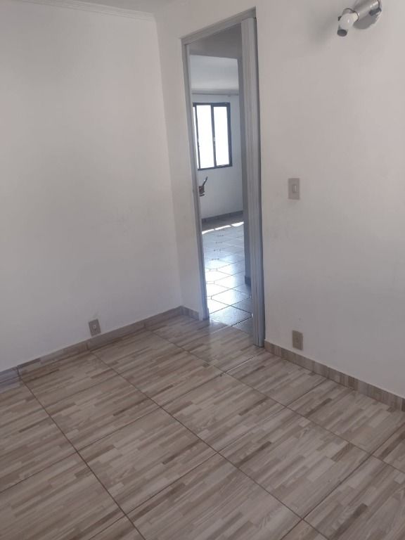 Apartamento à venda com 2 quartos, 65m² - Foto 6