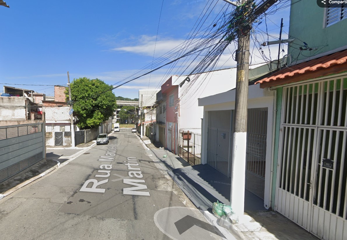 Casa à venda com 2 quartos, 130m² - Foto 1