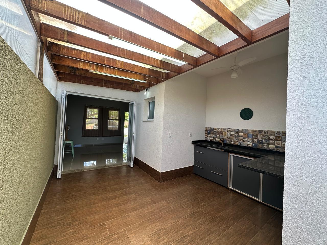 Casa de Condomínio à venda com 4 quartos, 300m² - Foto 34