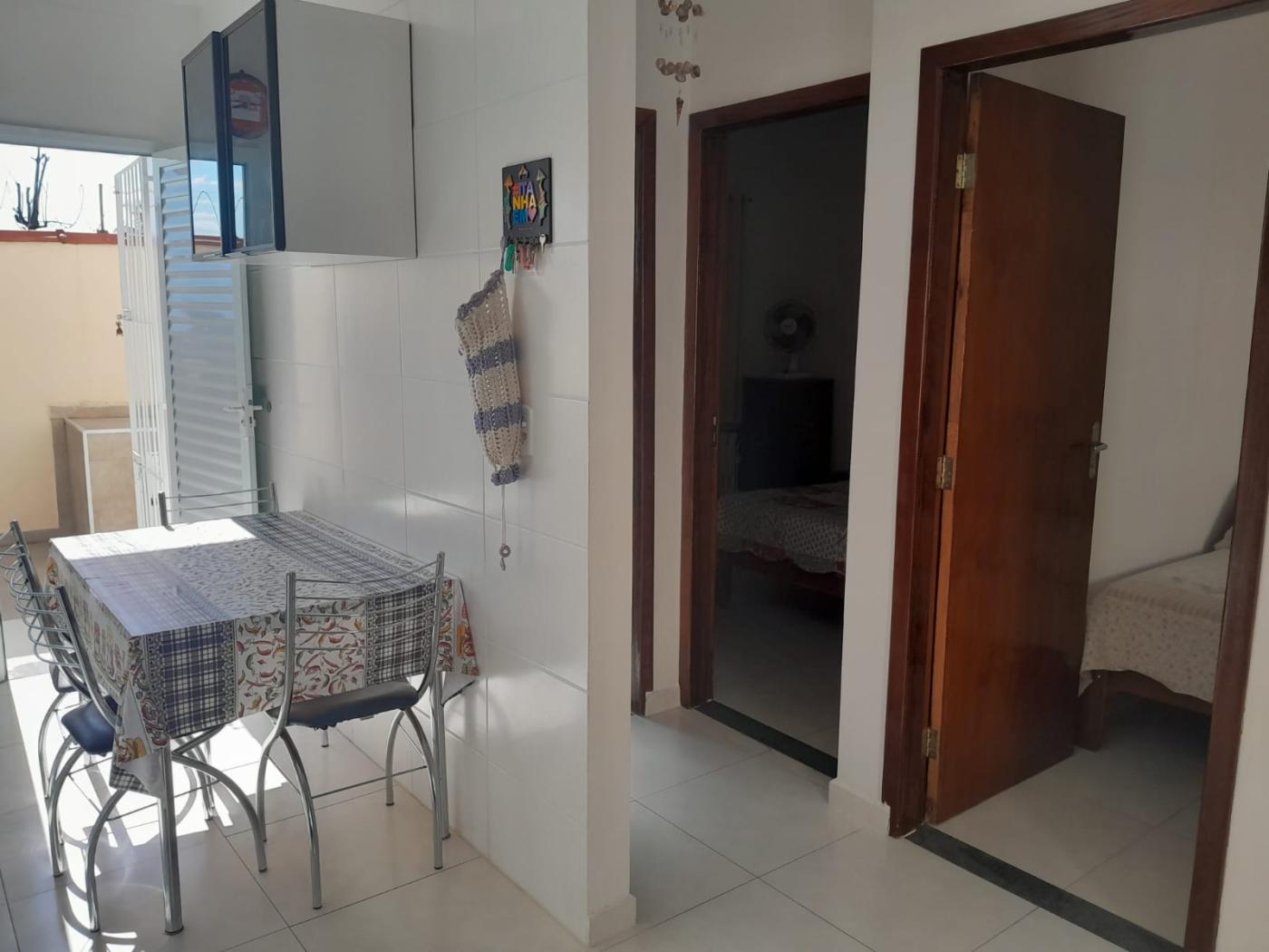 Casa à venda com 2 quartos, 47m² - Foto 2