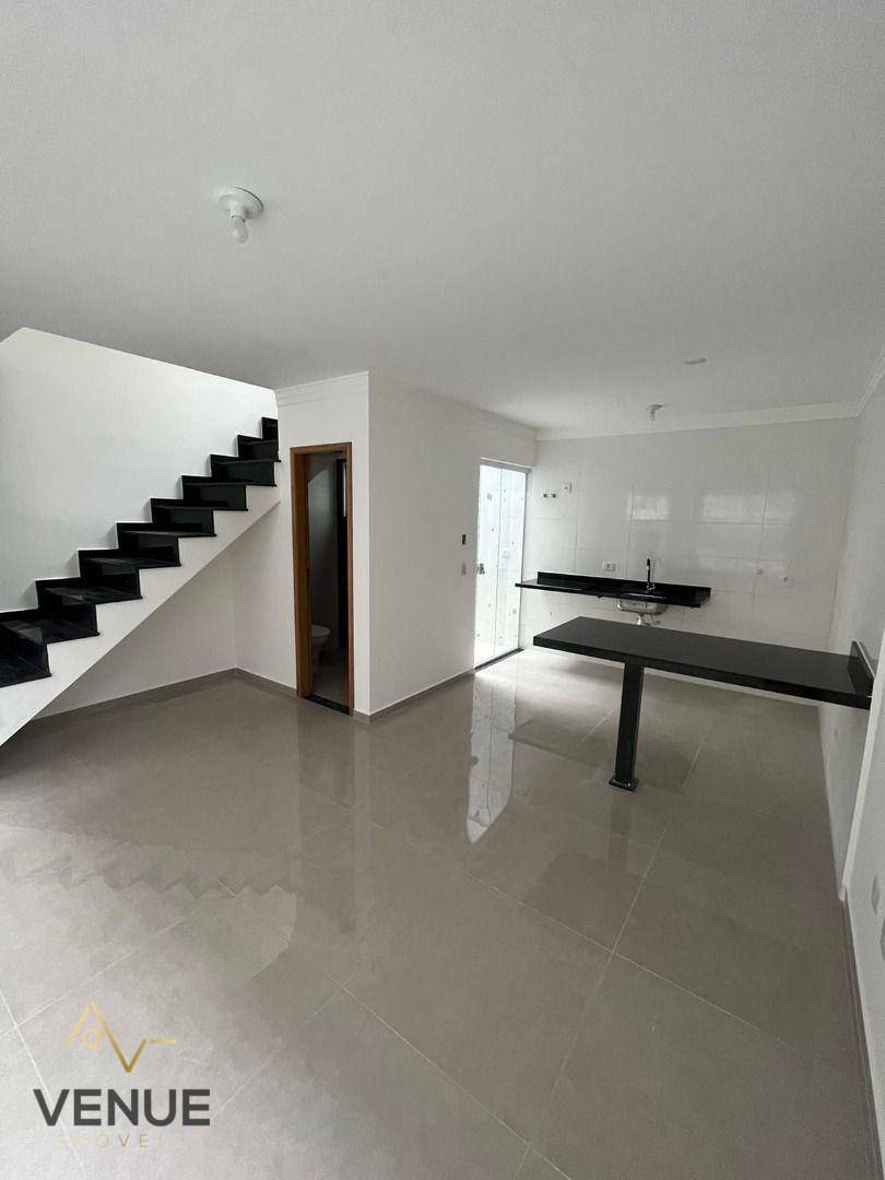 Sobrado à venda com 2 quartos, 65m² - Foto 1