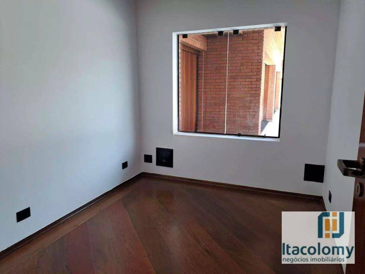 Casa para alugar com 4 quartos, 600m² - Foto 13