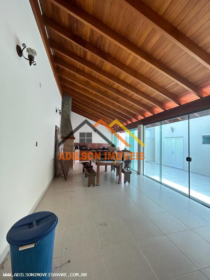 Casa à venda com 3 quartos, 275m² - Foto 18