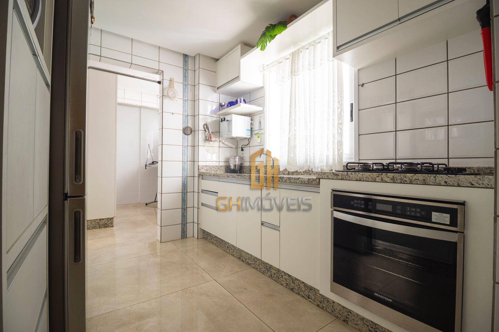 Apartamento à venda com 3 quartos, 105m² - Foto 6