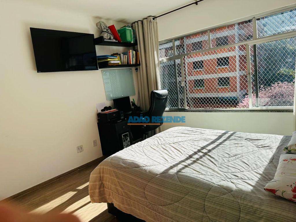 Apartamento à venda com 2 quartos, 75m² - Foto 12