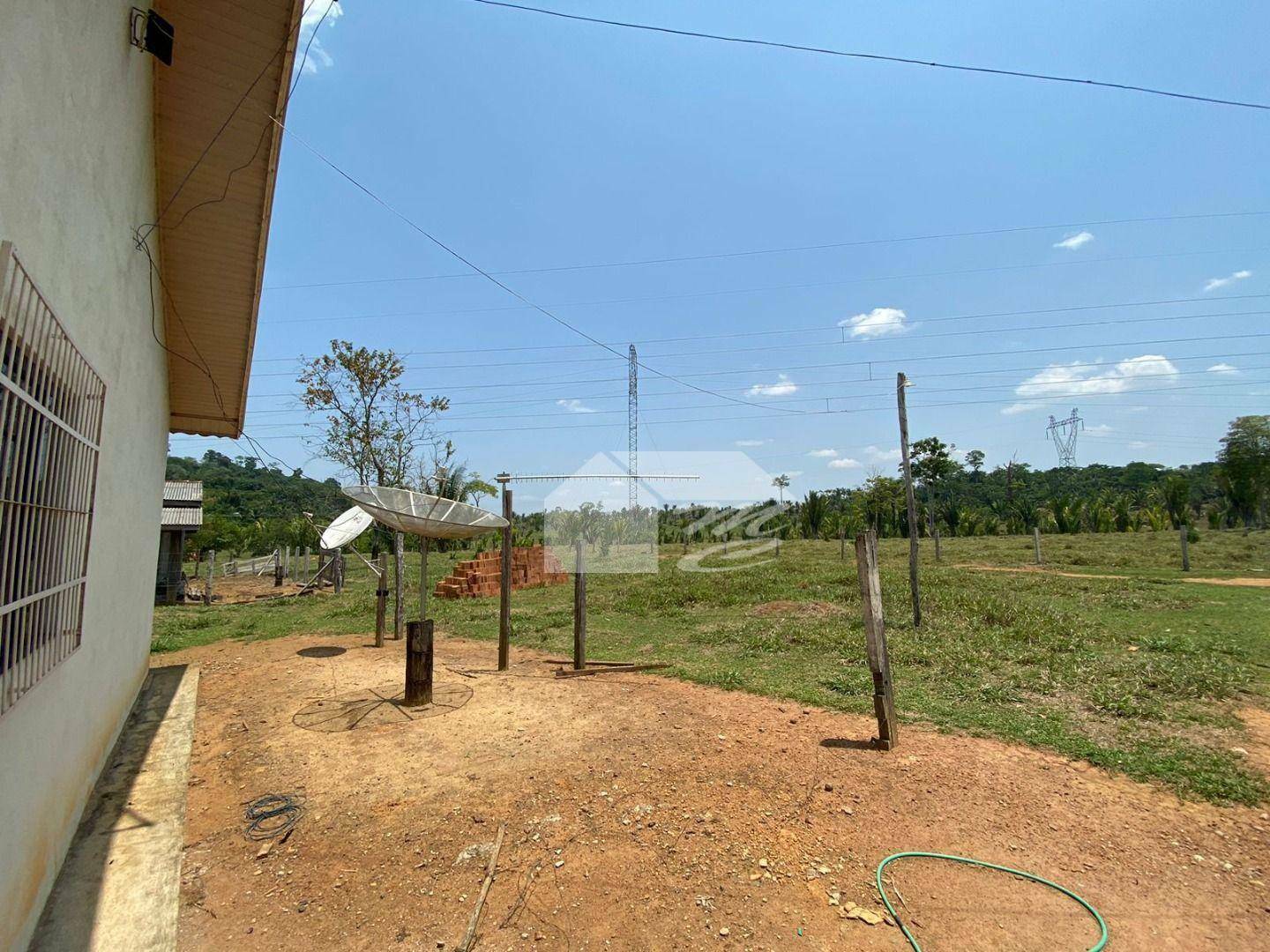 Fazenda à venda com 3 quartos, 2420000M2 - Foto 22