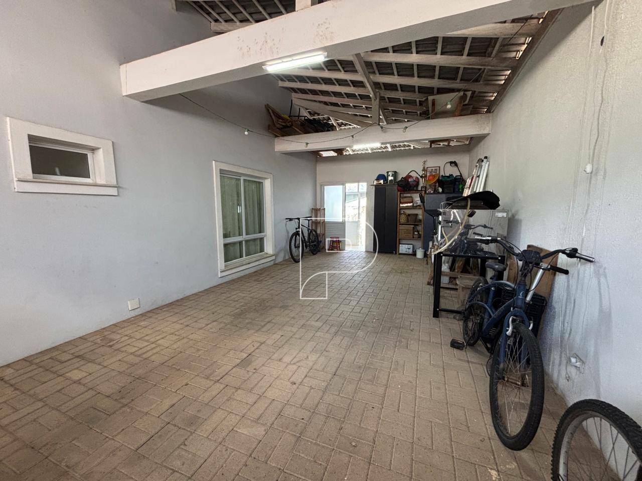 Casa de Condomínio à venda e aluguel com 3 quartos, 250m² - Foto 44